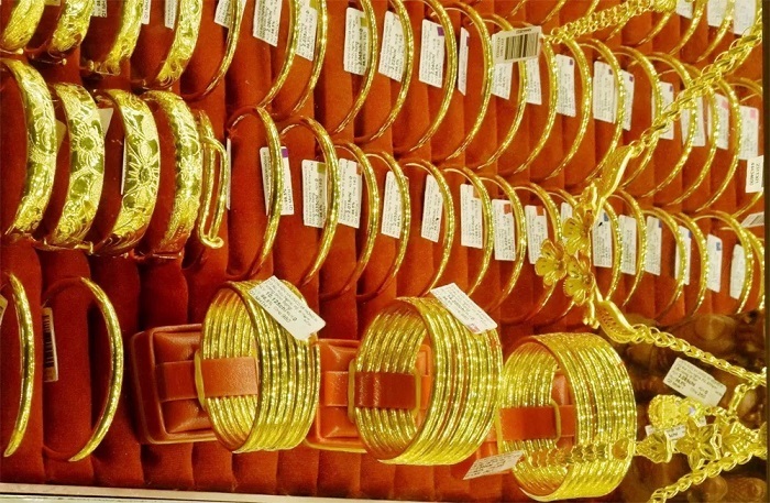 Giá vàng hôm nay 27/10: Vàng miếng SJC và vàng nhẫn bất ngờ giảm rất mạnh